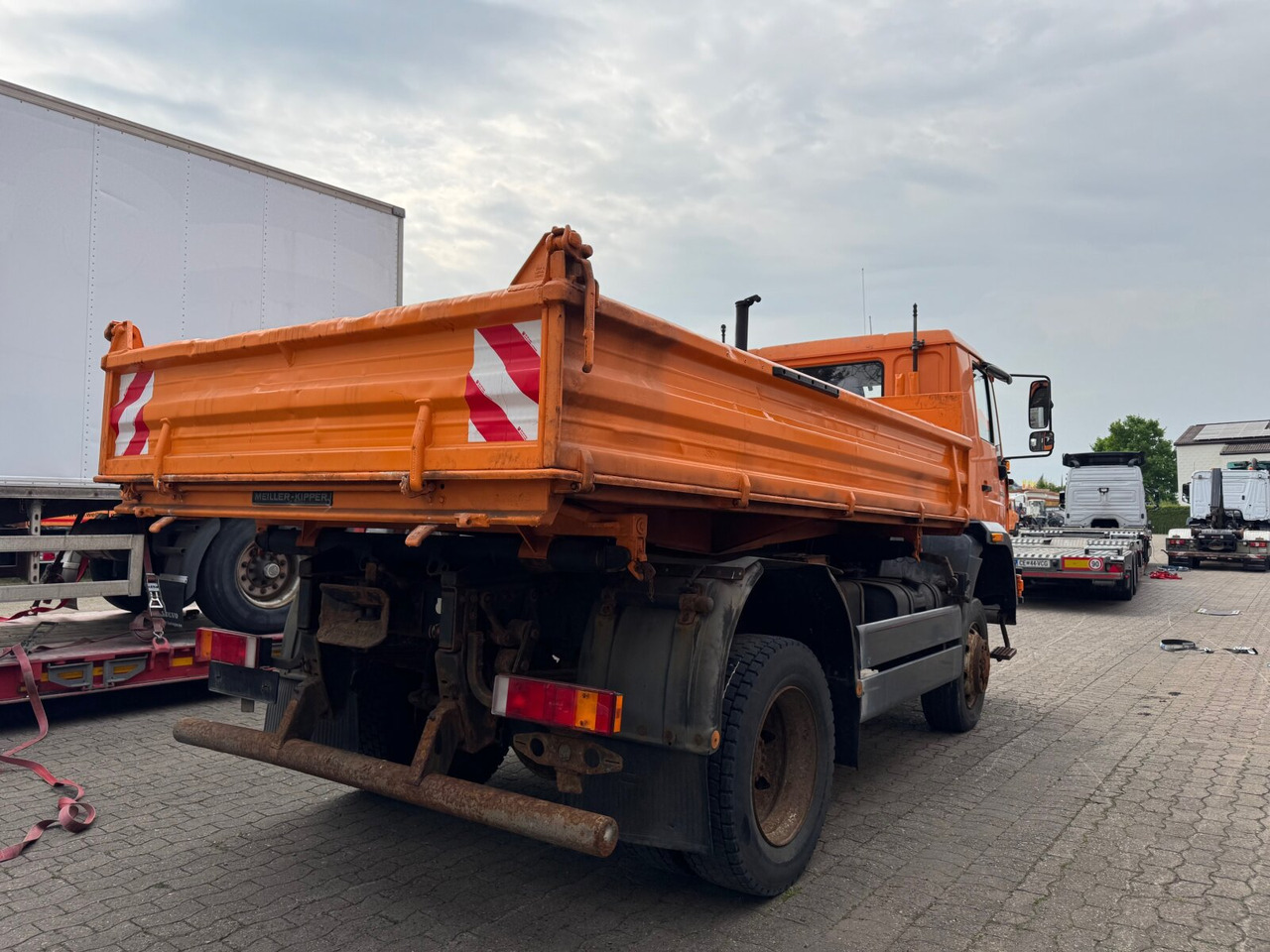 MAN 14.225 LAK 4x4 BB 14.225 LAK 4x4 BB, Winterdienstausstattung - Camião basculante: foto 3 MAN 14.225 LAK 4x4 BB 14.225 LAK 4x4 BB, Winterdienstausstattung - Camião basculante: foto 3