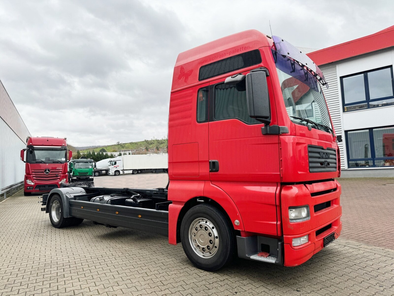 Camião polibenne MAN TGA 18.430 4X2 LL TGA 18.430 4X2 LL, 2x AHK: foto 8 Camião polibenne MAN TGA 18.430 4X2 LL TGA 18.430 4X2 LL, 2x AHK: foto 8