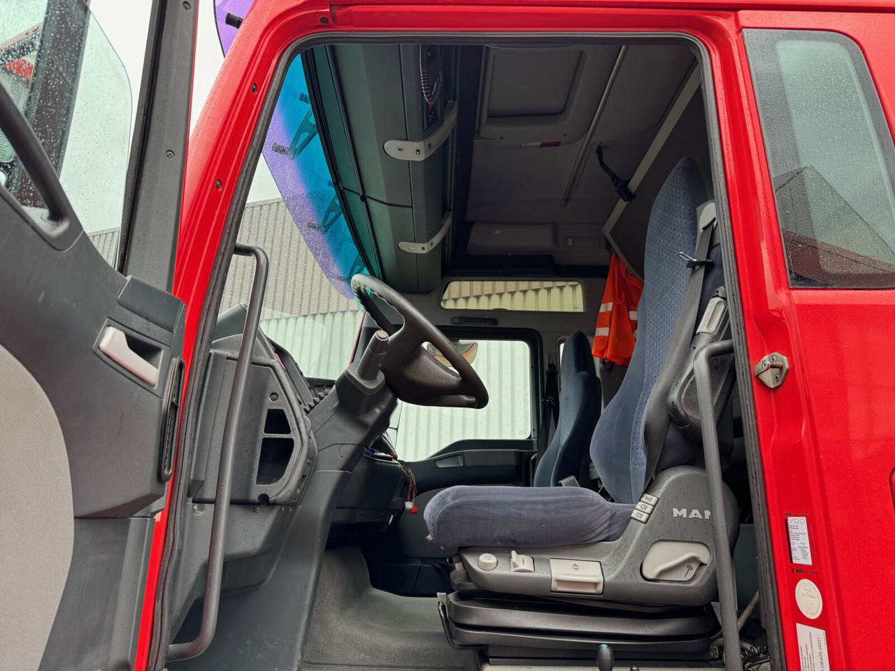 Camião polibenne MAN TGA 18.430 4X2 LL TGA 18.430 4X2 LL, 2x AHK: foto 9 Camião polibenne MAN TGA 18.430 4X2 LL TGA 18.430 4X2 LL, 2x AHK: foto 9