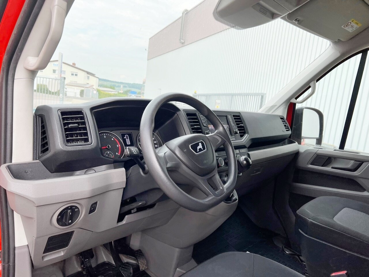 MAN TGE 2.140 4x2F SB TGE 2.140 4x2F SB - Furgão compacto: foto 4 MAN TGE 2.140 4x2F SB TGE 2.140 4x2F SB - Furgão compacto: foto 4