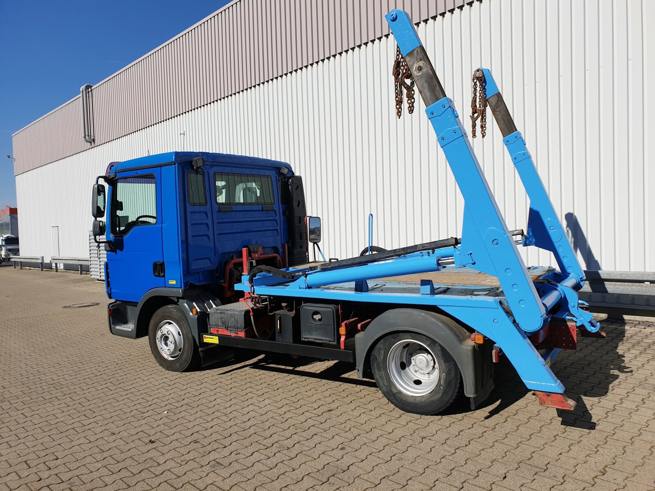 Camião multibenne MAN TGL 8.180 4X2 BL TGL 8.180 4X2 BL, EEV, 2x VORHANDEN!: foto 9 Camião multibenne MAN TGL 8.180 4X2 BL TGL 8.180 4X2 BL, EEV, 2x VORHANDEN!: foto 9