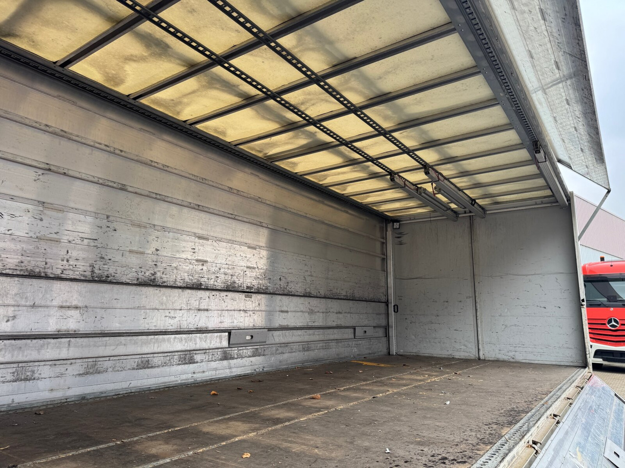 Locação financeira de MAN TGM 15.250 4x2 LL TGM 15.250 4x2 LL, Getränkekoffer, Navi MAN TGM 15.250 4x2 LL TGM 15.250 4x2 LL, Getränkekoffer, Navi: foto 13