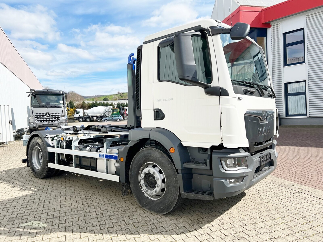 Camião polibenne novo MAN TGM 18.250/340 4x2 BL CH TGM 18.250/340 4x2 BL CH, Funk, 3x VORHANDEN: foto 7