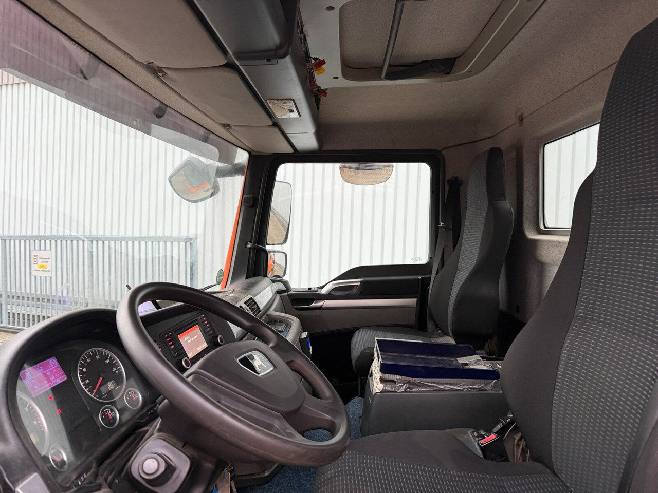 MAN TGM 18.290 4x2 BB TGM 18.290 4x2 BB, Tele-Absetzer - Camião multibenne: foto 2 MAN TGM 18.290 4x2 BB TGM 18.290 4x2 BB, Tele-Absetzer - Camião multibenne: foto 2