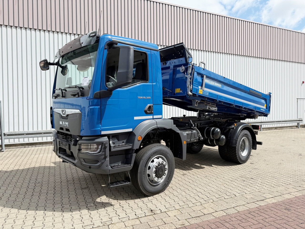 MAN TGM 18.320 4x4 BB CH TGM 18.320 4x4 BB CH, Navi, Meiller Trigenius - Camião basculante: foto 1 MAN TGM 18.320 4x4 BB CH TGM 18.320 4x4 BB CH, Navi, Meiller Trigenius - Camião basculante: foto 1