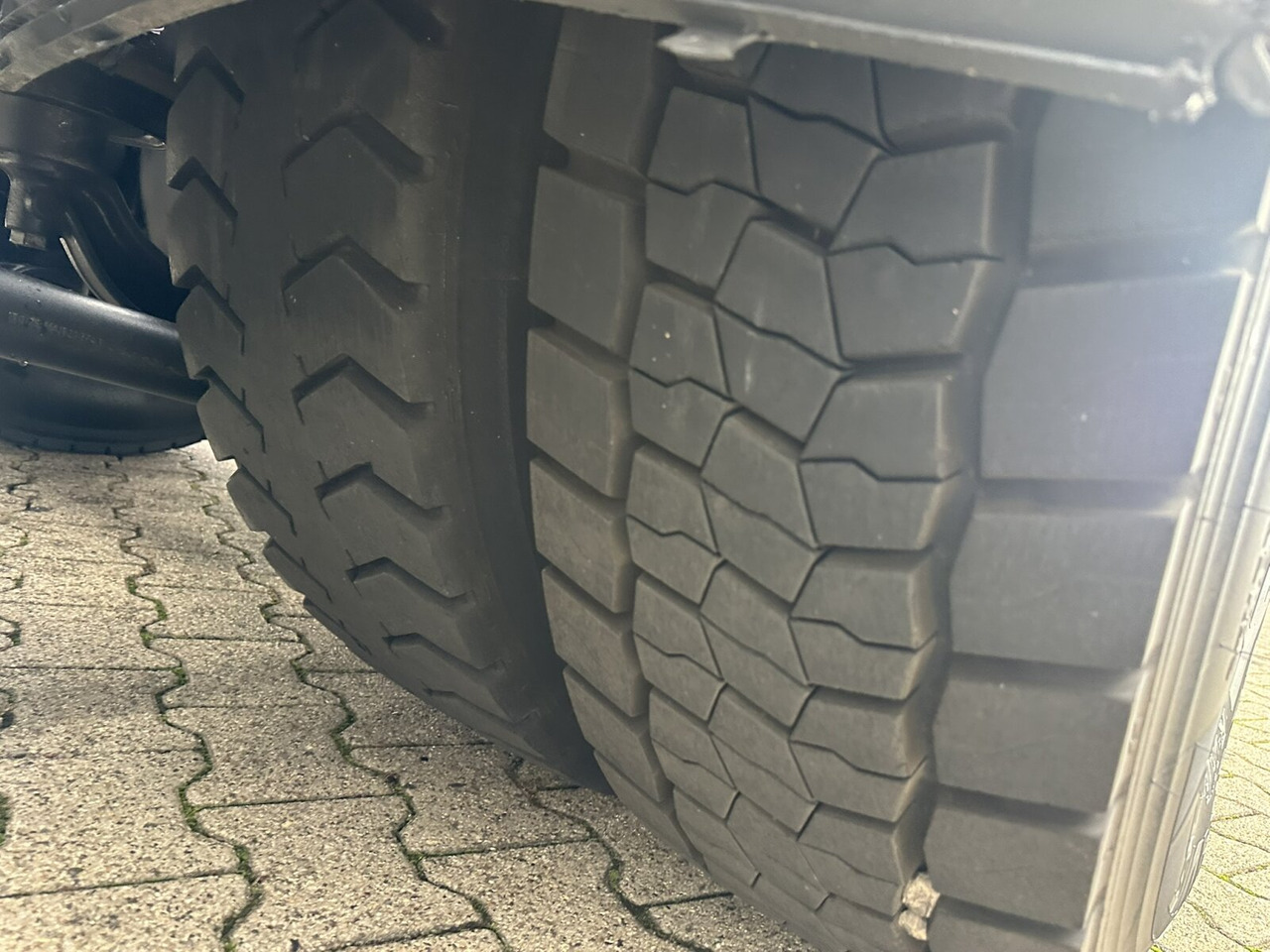 MAN TGS 26.440 6x2 BL TGS 26.440 6x2 BL - Camião polibenne: foto 5 MAN TGS 26.440 6x2 BL TGS 26.440 6x2 BL - Camião polibenne: foto 5