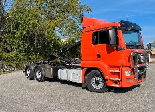 MAN TGS 26.480 6x2-4 BL TGS 26.480 6x2-4 BL, Intarder, Lenk-/Liftachse, Motorabtrieb - Camião polibenne: foto 2 MAN TGS 26.480 6x2-4 BL TGS 26.480 6x2-4 BL, Intarder, Lenk-/Liftachse, Motorabtrieb - Camião polibenne: foto 2