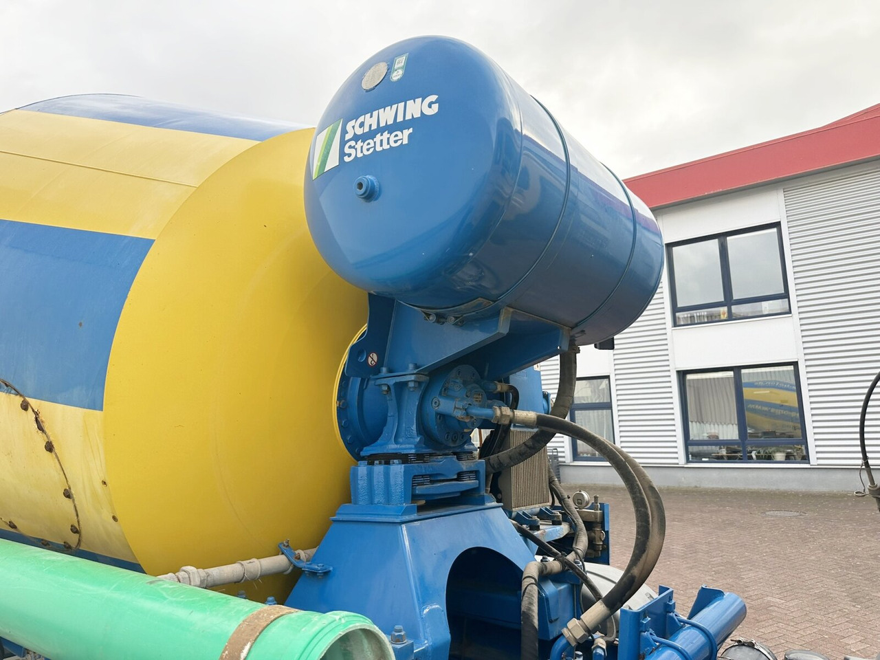 MAN TGS 32.400 8X4 BB TGS 32.400 8x4 BB, Stetter ca. 9m³ - Camião betoneira: foto 2 MAN TGS 32.400 8X4 BB TGS 32.400 8x4 BB, Stetter ca. 9m³ - Camião betoneira: foto 2