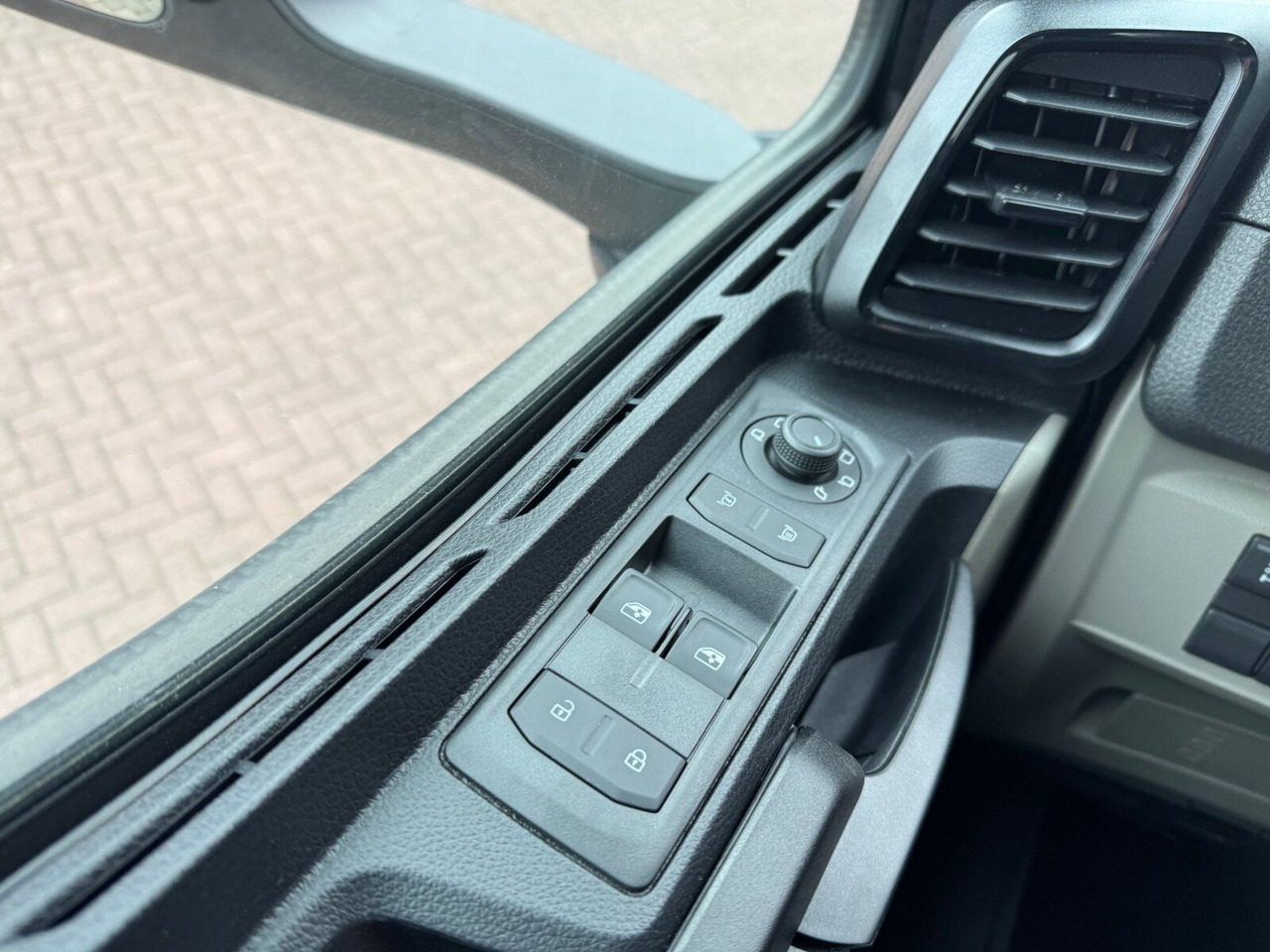 MAN TGS 33.440 6x4 BB TGS 33.440 6x4 BB, Bordmatik, mehrfach vorhanden! - Camião basculante: foto 4 MAN TGS 33.440 6x4 BB TGS 33.440 6x4 BB, Bordmatik, mehrfach vorhanden! - Camião basculante: foto 4