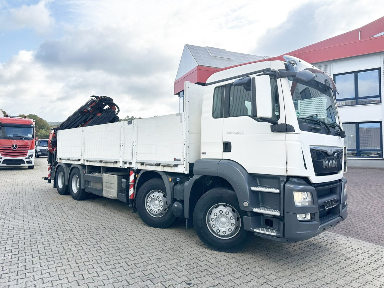 Camião grua, Camião de caixa aberta/ Plataforma MAN TGS 35.440 8x4 BL TGS 35.440 8x4 BL, Navi, Heckkran Palfinger PK42002 SH-F + Jip PJ 060 B, 24,9m-730kg, Funk: foto 11