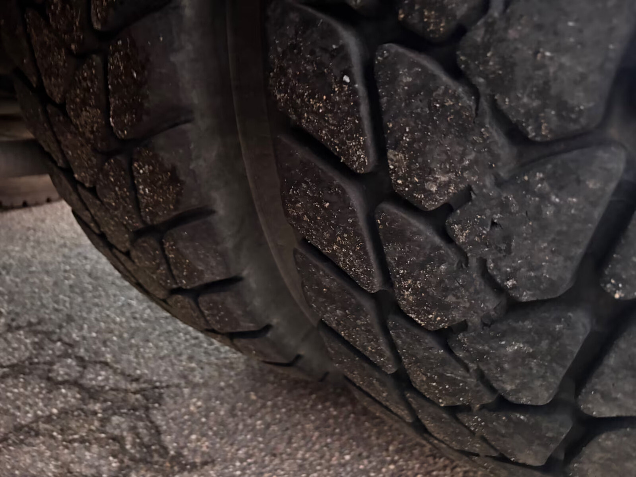 MAN TGS 35.500 8x8 TGS 35.500 8x8, Meiller Bordmatik - Camião basculante: foto 2 MAN TGS 35.500 8x8 TGS 35.500 8x8, Meiller Bordmatik - Camião basculante: foto 2