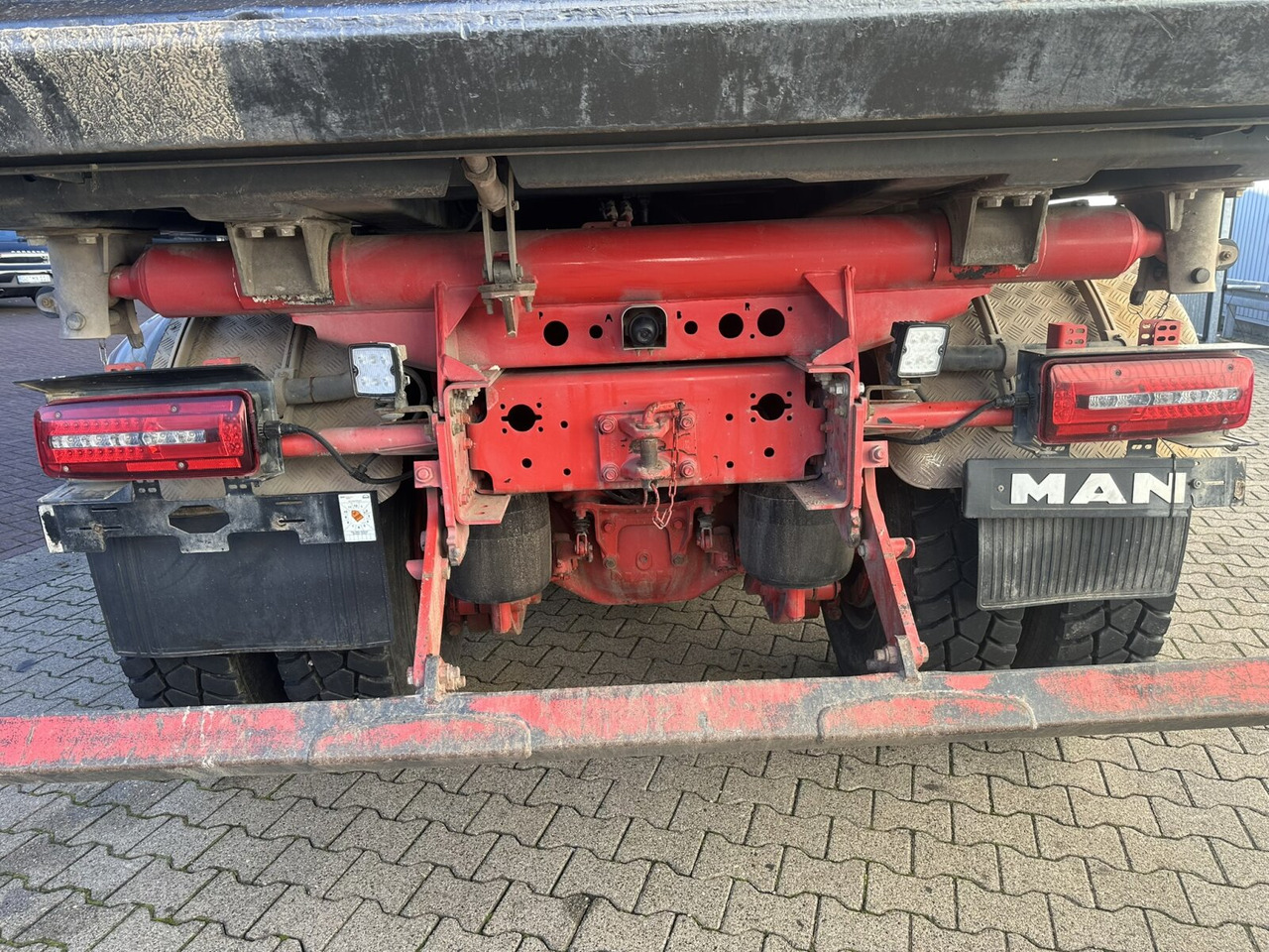 MAN TGS 35.510 8x4 BL TGS 35.510 8x4 BL, Bordmatik, E-Verdeck - Dumper: foto 4 MAN TGS 35.510 8x4 BL TGS 35.510 8x4 BL, Bordmatik, E-Verdeck - Dumper: foto 4