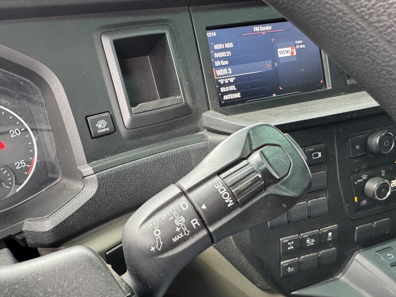 Locação financeira de MAN TGX 26.470 6X2-4 BL TGX 26.470 6X2-4 BL, Lenk-/Liftachse, XLX-Fahrerhaus, VDL Abrollanlage 7m MAN TGX 26.470 6X2-4 BL TGX 26.470 6X2-4 BL, Lenk-/Liftachse, XLX-Fahrerhaus, VDL Abrollanlage 7m: foto 6 Locação financeira de MAN TGX 26.470 6X2-4 BL TGX 26.470 6X2-4 BL, Lenk-/Liftachse, XLX-Fahrerhaus, VDL Abrollanlage 7m MAN TGX 26.470 6X2-4 BL TGX 26.470 6X2-4 BL, Lenk-/Liftachse, XLX-Fahrerhaus, VDL Abrollanlage 7m: foto 6