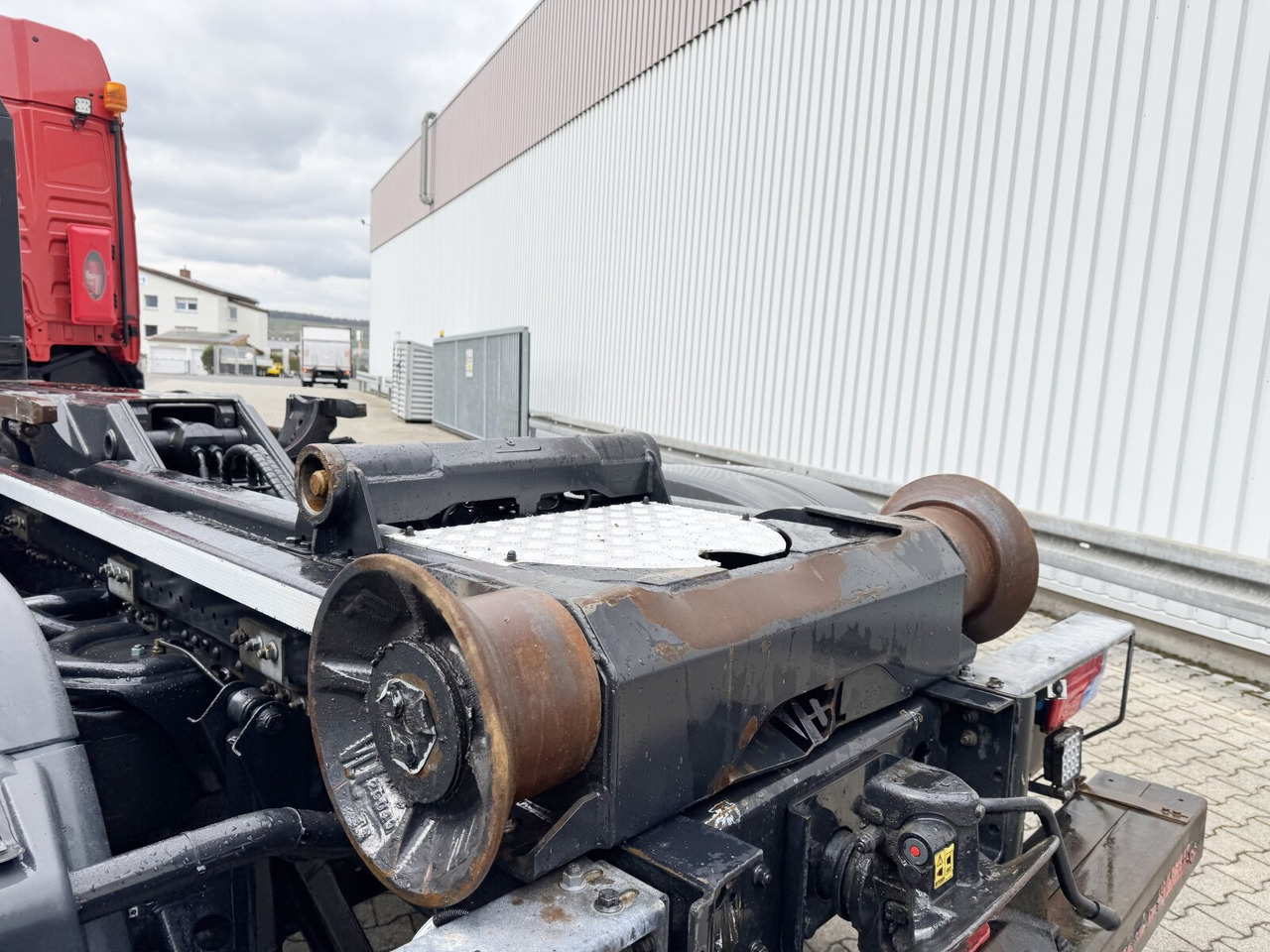 Locação financeira de MAN TGX 26.470 6X2-4 BL TGX 26.470 6X2-4 BL, Lenk-/Liftachse, XLX-Fahrerhaus, VDL Abrollanlage 7m MAN TGX 26.470 6X2-4 BL TGX 26.470 6X2-4 BL, Lenk-/Liftachse, XLX-Fahrerhaus, VDL Abrollanlage 7m: foto 11 Locação financeira de MAN TGX 26.470 6X2-4 BL TGX 26.470 6X2-4 BL, Lenk-/Liftachse, XLX-Fahrerhaus, VDL Abrollanlage 7m MAN TGX 26.470 6X2-4 BL TGX 26.470 6X2-4 BL, Lenk-/Liftachse, XLX-Fahrerhaus, VDL Abrollanlage 7m: foto 11