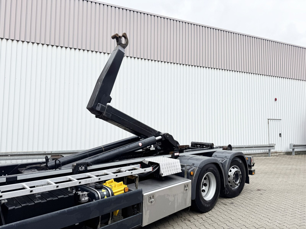 Locação financeira de MAN TGX 26.470 6X2-4 BL TGX 26.470 6X2-4 BL, Lenk-/Liftachse, XLX-Fahrerhaus, VDL Abrollanlage 7m MAN TGX 26.470 6X2-4 BL TGX 26.470 6X2-4 BL, Lenk-/Liftachse, XLX-Fahrerhaus, VDL Abrollanlage 7m: foto 14 Locação financeira de MAN TGX 26.470 6X2-4 BL TGX 26.470 6X2-4 BL, Lenk-/Liftachse, XLX-Fahrerhaus, VDL Abrollanlage 7m MAN TGX 26.470 6X2-4 BL TGX 26.470 6X2-4 BL, Lenk-/Liftachse, XLX-Fahrerhaus, VDL Abrollanlage 7m: foto 14