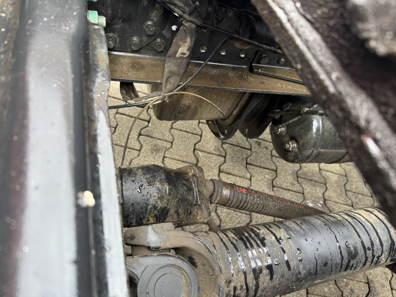 MAN TGX 26.470 6X2-4 BL TGX 26.470 6X2-4 BL, VDL 21-S 6200 Abrollkipper bis 7 m, , Lenk-/Liftachse, XLX-Fahrerhaus, Funk - Camião polibenne: foto 2 MAN TGX 26.470 6X2-4 BL TGX 26.470 6X2-4 BL, VDL 21-S 6200 Abrollkipper bis 7 m, , Lenk-/Liftachse, XLX-Fahrerhaus, Funk - Camião polibenne: foto 2