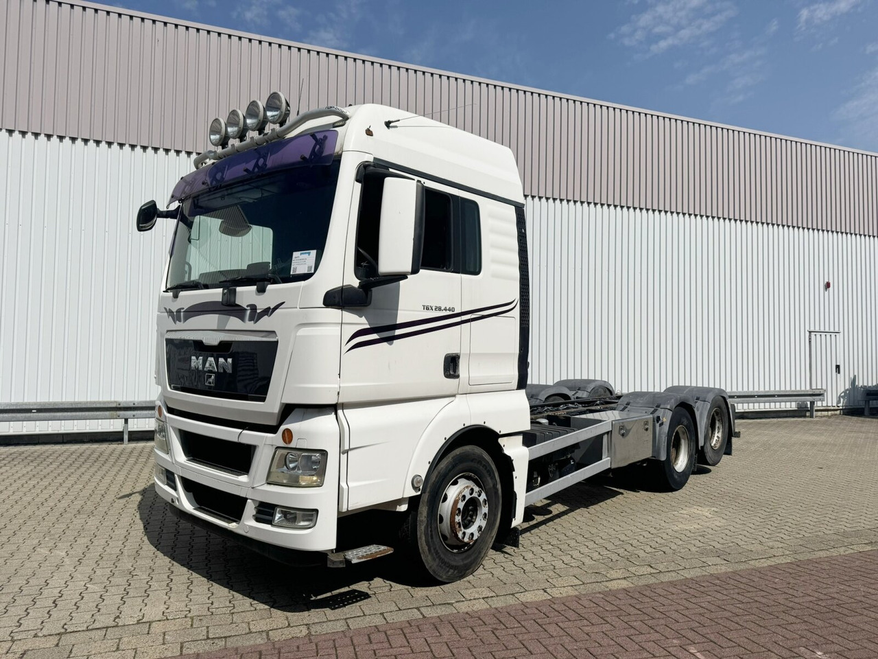 MAN TGX 28.440 6X2-2 BL TGX 28.440 6X2-2 BL, Liftachse, Motorabtrieb - Camião chassi: foto 1 MAN TGX 28.440 6X2-2 BL TGX 28.440 6X2-2 BL, Liftachse, Motorabtrieb - Camião chassi: foto 1