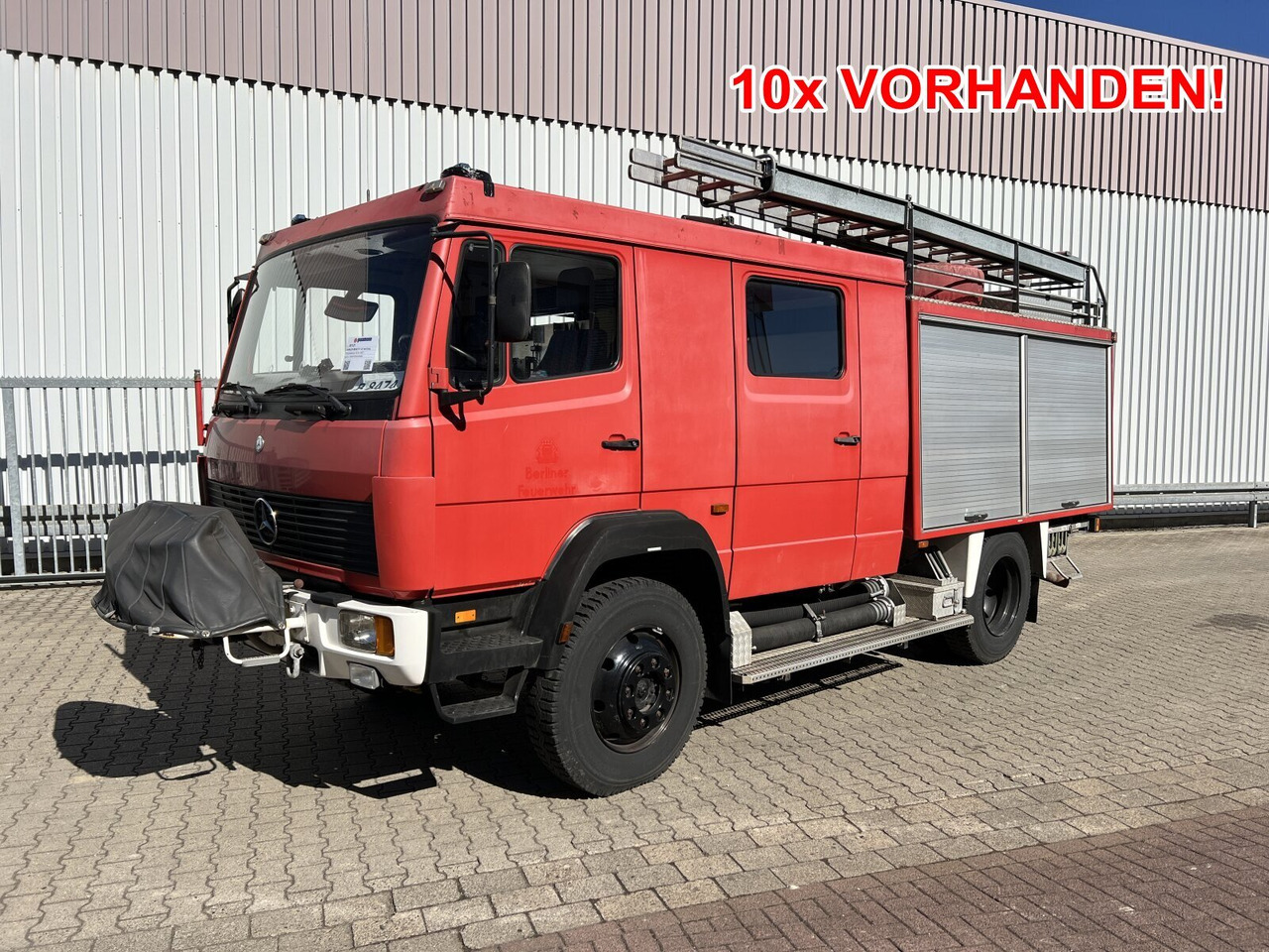 Mercedes-Benz 917 AF 4x4 Doka 917 AF 4x4 Doka, TLF 16-TS - Ambulância: foto 1 Mercedes-Benz 917 AF 4x4 Doka 917 AF 4x4 Doka, TLF 16-TS - Ambulância: foto 1