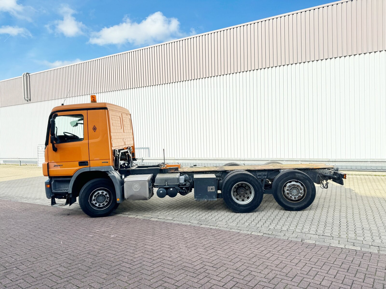 Locação financeira de Mercedes-Benz Actros 2541 L 6x2 Actros 2541 L 6x2, Lenk-/Liftachse Mercedes-Benz Actros 2541 L 6x2 Actros 2541 L 6x2, Lenk-/Liftachse: foto 14