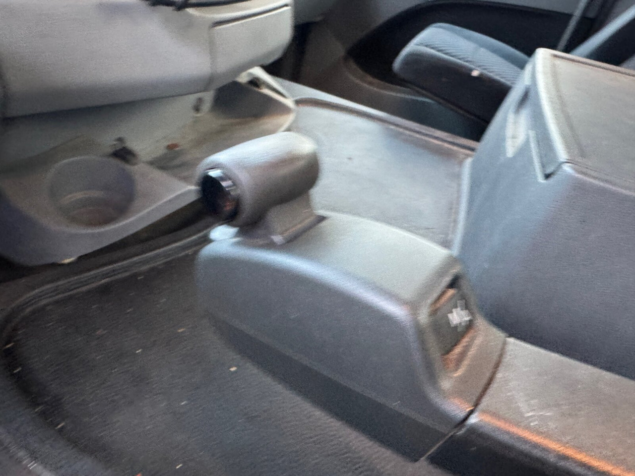 Mercedes-Benz Actros 2541 L 6x2 Actros 2541 L 6x2, Lenkachse, Meiller RK 20.65, Kran Palfinger PK 14002-EH, Funk - Camião polibenne, Camião grua: foto 5 Mercedes-Benz Actros 2541 L 6x2 Actros 2541 L 6x2, Lenkachse, Meiller RK 20.65, Kran Palfinger PK 14002-EH, Funk - Camião polibenne, Camião grua: foto 5