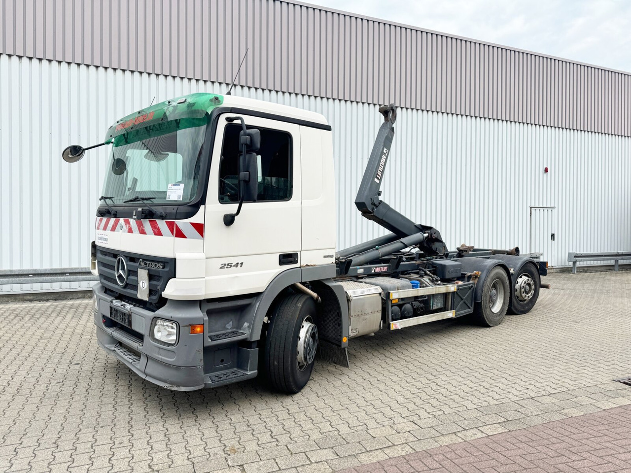 Mercedes-Benz Actros 2541 L 6x2 Actros 2541 L 6x2, Retader, Lenkachse - Camião polibenne: foto 1 Mercedes-Benz Actros 2541 L 6x2 Actros 2541 L 6x2, Retader, Lenkachse - Camião polibenne: foto 1