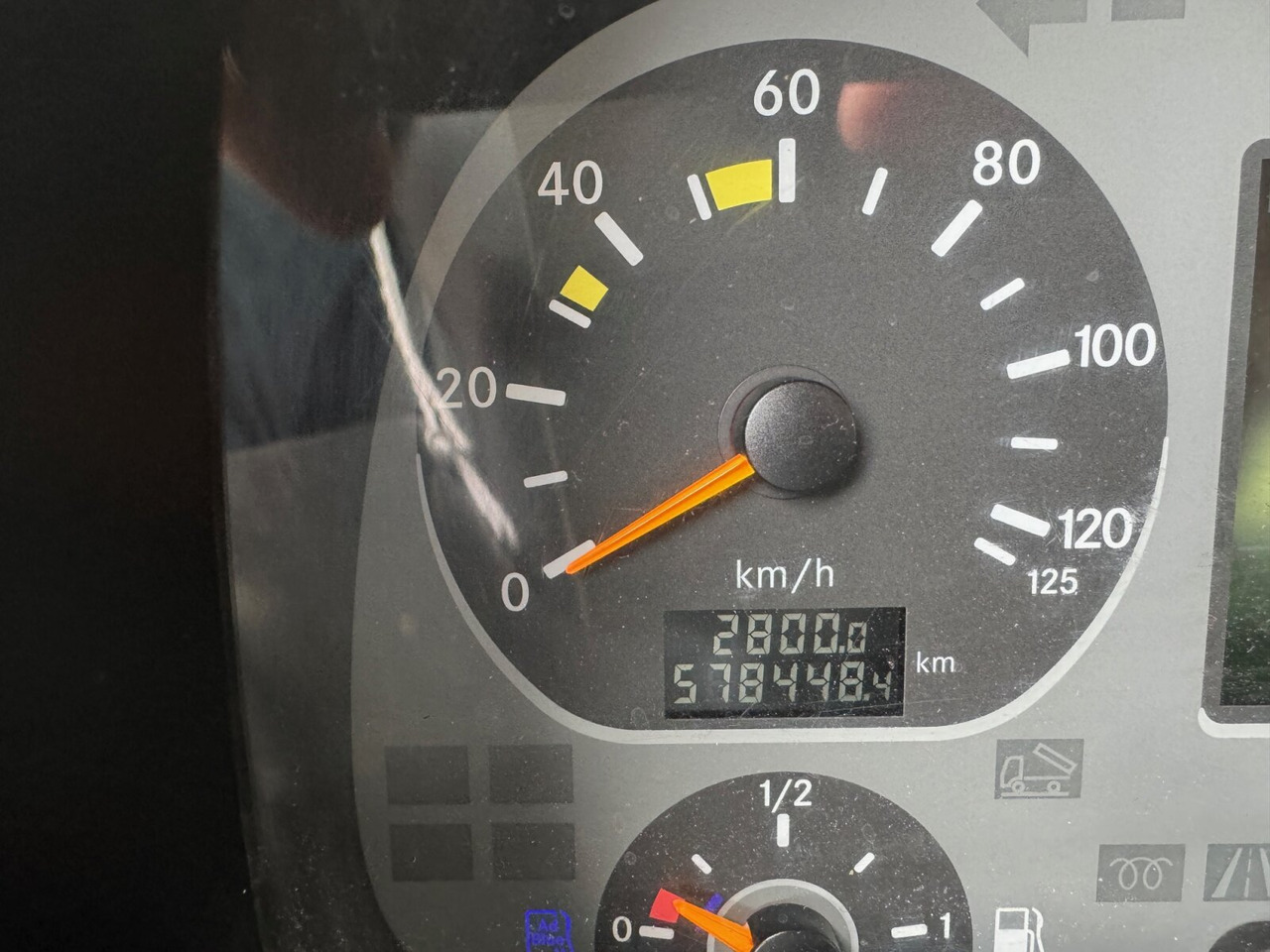 Mercedes-Benz Actros 2541 L 6x2 Actros 2541 L 6x2, Retader, Lenkachse - Camião polibenne: foto 3 Mercedes-Benz Actros 2541 L 6x2 Actros 2541 L 6x2, Retader, Lenkachse - Camião polibenne: foto 3