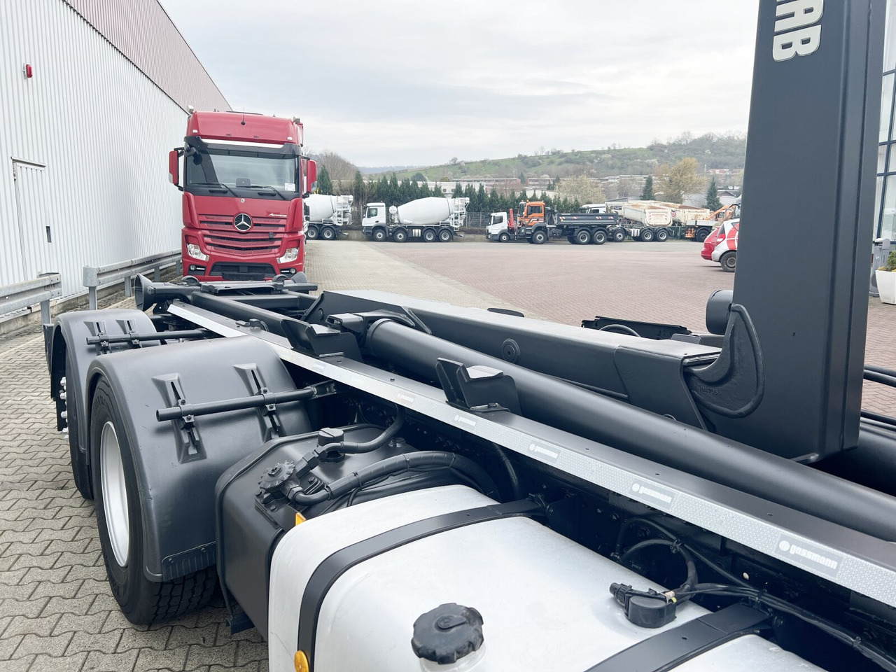 Mercedes-Benz Actros 2546 L 6x2 NLA Actros 2546 L 6x2/45 NLA, Retarder, Lift-/Lenkachse - Camião polibenne: foto 2 Mercedes-Benz Actros 2546 L 6x2 NLA Actros 2546 L 6x2/45 NLA, Retarder, Lift-/Lenkachse - Camião polibenne: foto 2