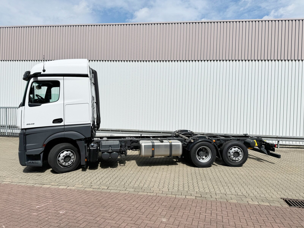 Camião polibenne novo Mercedes-Benz Actros 2548 L 6x2 Actros 2548 L 6x2, Retarder, Lenk-/Liftachse, Navi, MirrorCam, MultimediaCockpit: foto 12
