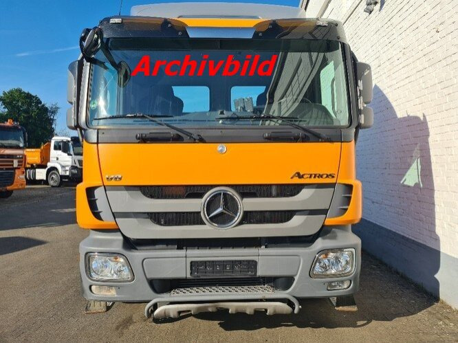 Mercedes-Benz Actros 2551 L 6x2 Actros 2551L/6x2, Lenk-Liftachse V 8 Motor - Camião chassi: foto 2 Mercedes-Benz Actros 2551 L 6x2 Actros 2551L/6x2, Lenk-Liftachse V 8 Motor - Camião chassi: foto 2