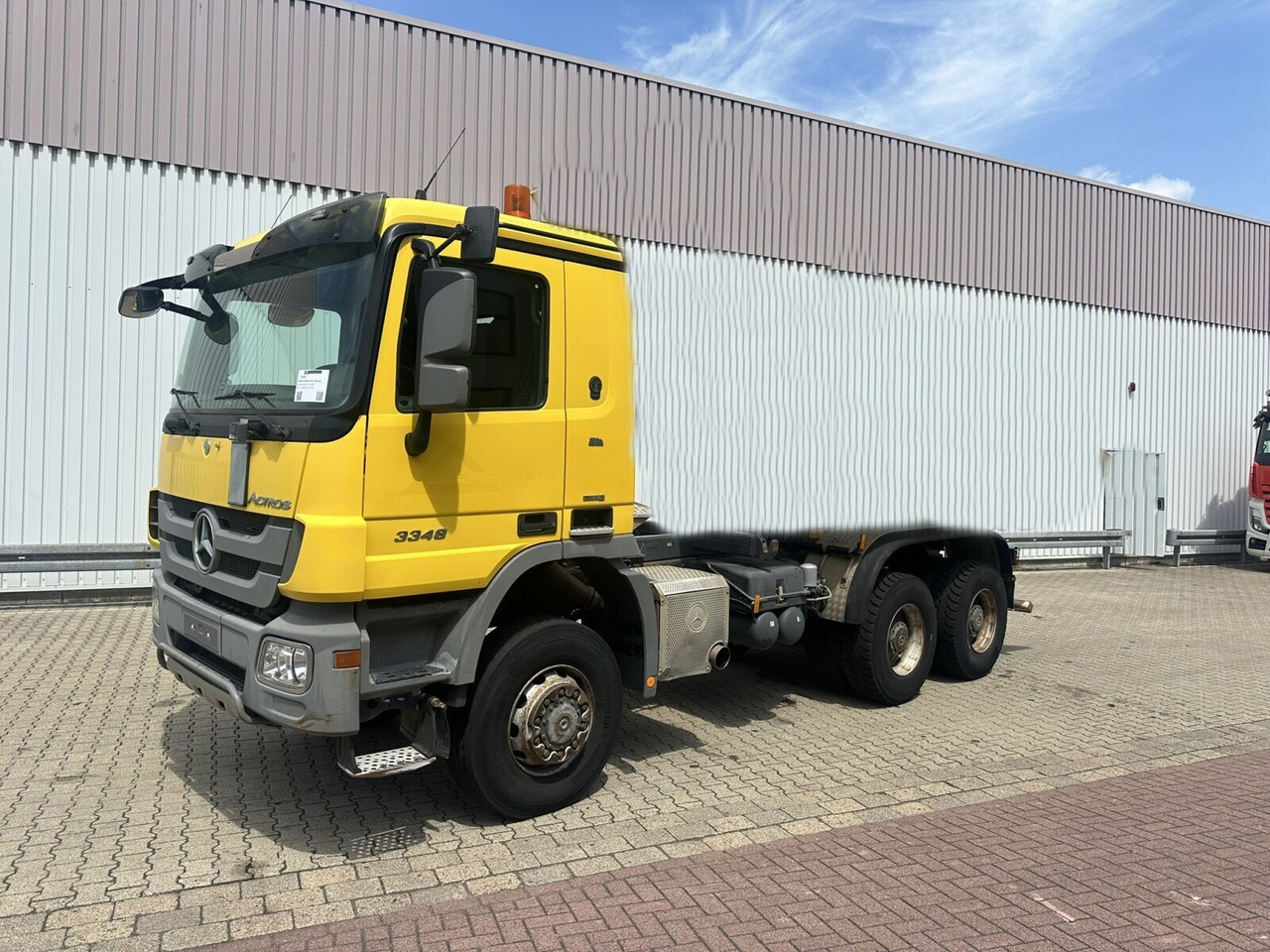 Mercedes-Benz Actros 3348 AK 6x6 Actros 3348 AK 6x6 - Camião chassi: foto 1 Mercedes-Benz Actros 3348 AK 6x6 Actros 3348 AK 6x6 - Camião chassi: foto 1