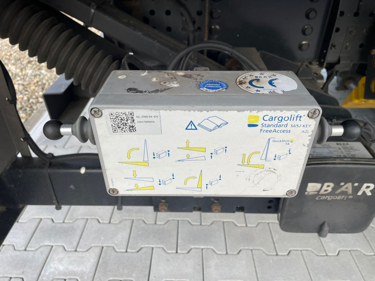 Mercedes-Benz Antos 2535 L 6x2 Antos 2535 L 6x2, Lenk-/Liftachse, LBW BÄR - Camião furgão: foto 5 Mercedes-Benz Antos 2535 L 6x2 Antos 2535 L 6x2, Lenk-/Liftachse, LBW BÄR - Camião furgão: foto 5