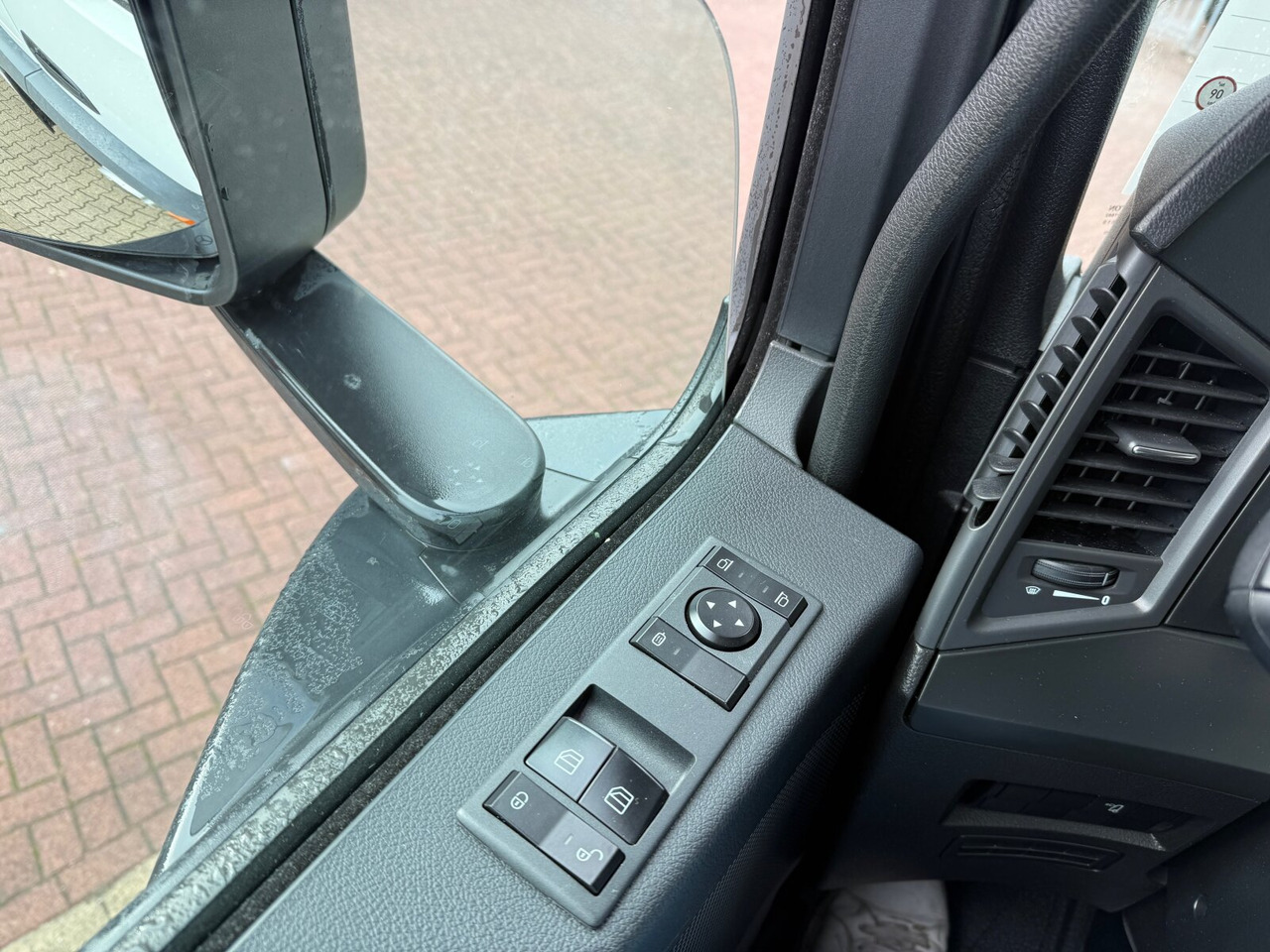 Mercedes-Benz Arocs 1827/30 A 4x4 Arocs 1827/30 A 4x4, Ex-! - Camião de caixa aberta/ Plataforma: foto 5 Mercedes-Benz Arocs 1827/30 A 4x4 Arocs 1827/30 A 4x4, Ex-! - Camião de caixa aberta/ Plataforma: foto 5