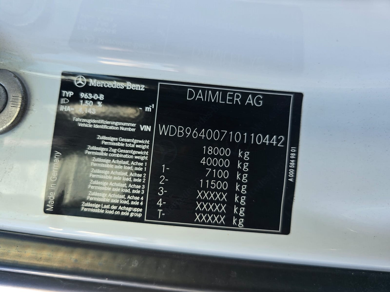 Mercedes-Benz Arocs 1827/30 A 4x4 Arocs 1827/30 A 4x4, mehrfach vorhanden! - Camião chassi: foto 4 Mercedes-Benz Arocs 1827/30 A 4x4 Arocs 1827/30 A 4x4, mehrfach vorhanden! - Camião chassi: foto 4