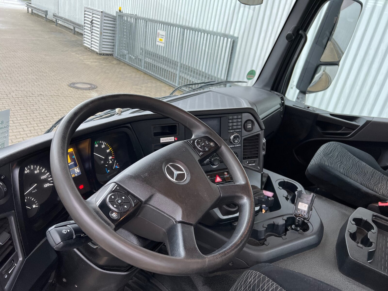 Mercedes-Benz Arocs 1830 K 4x2 Arocs 1830 K 4x2, Funk - Camião multibenne: foto 4 Mercedes-Benz Arocs 1830 K 4x2 Arocs 1830 K 4x2, Funk - Camião multibenne: foto 4