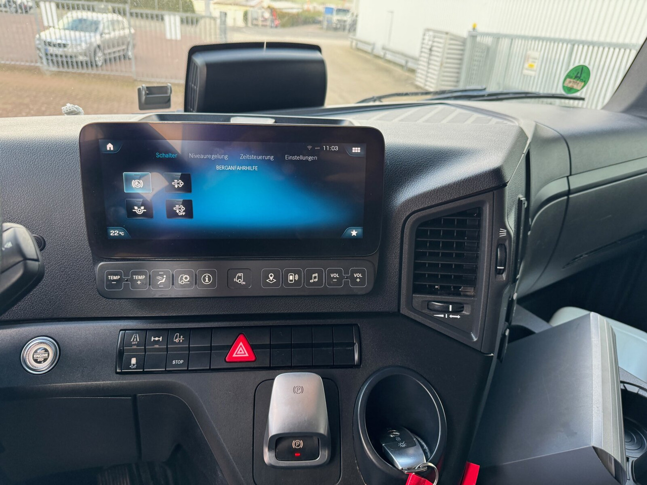 Mercedes-Benz Arocs 1840 L 4x2 Arocs 1840 L 4x2, Kran Palfinger PK12001L, Hochstand - Camião grua: foto 5 Mercedes-Benz Arocs 1840 L 4x2 Arocs 1840 L 4x2, Kran Palfinger PK12001L, Hochstand - Camião grua: foto 5