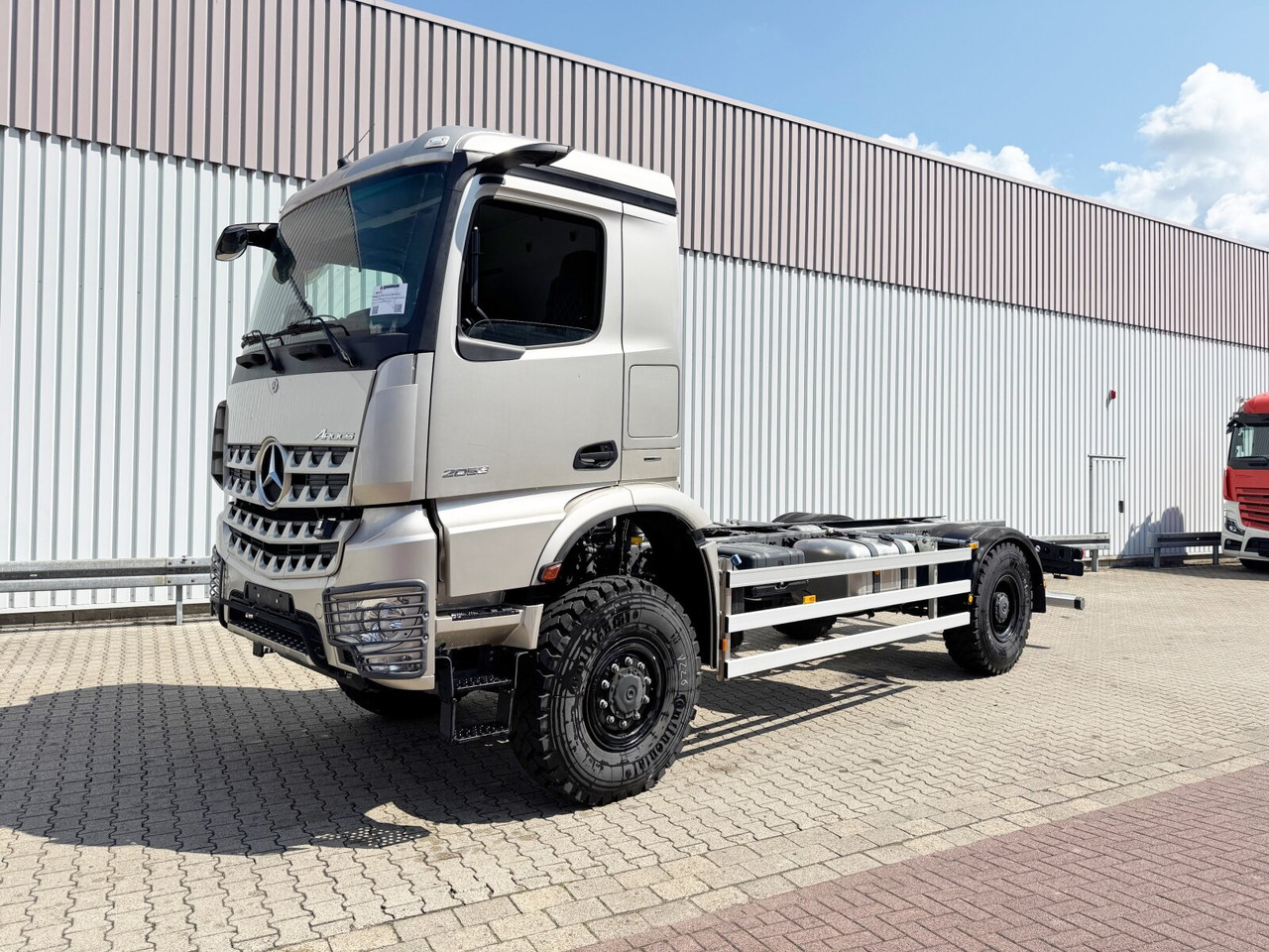 Mercedes-Benz Arocs 2053 A 4x4 Arocs 2053 A 4x4, Grounder, MirrorCam, Multimedia Cockpit, Navi - Camião chassi: foto 1 Mercedes-Benz Arocs 2053 A 4x4 Arocs 2053 A 4x4, Grounder, MirrorCam, Multimedia Cockpit, Navi - Camião chassi: foto 1