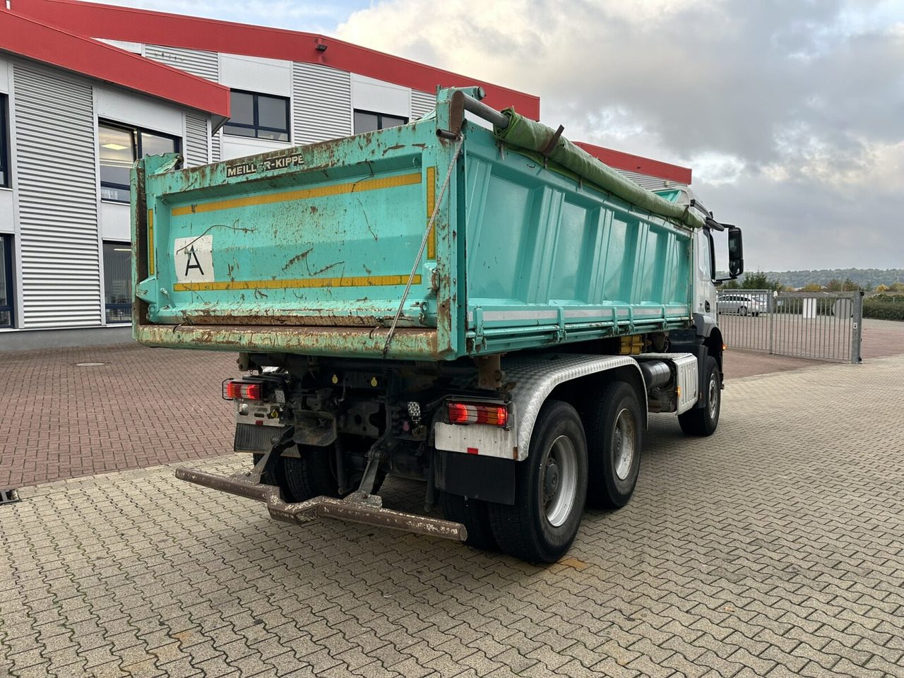 Mercedes-Benz Arocs 2643 K 6x4 Arocs 2643 K 6x4, Rollplane, Meiller - Camião basculante: foto 4 Mercedes-Benz Arocs 2643 K 6x4 Arocs 2643 K 6x4, Rollplane, Meiller - Camião basculante: foto 4