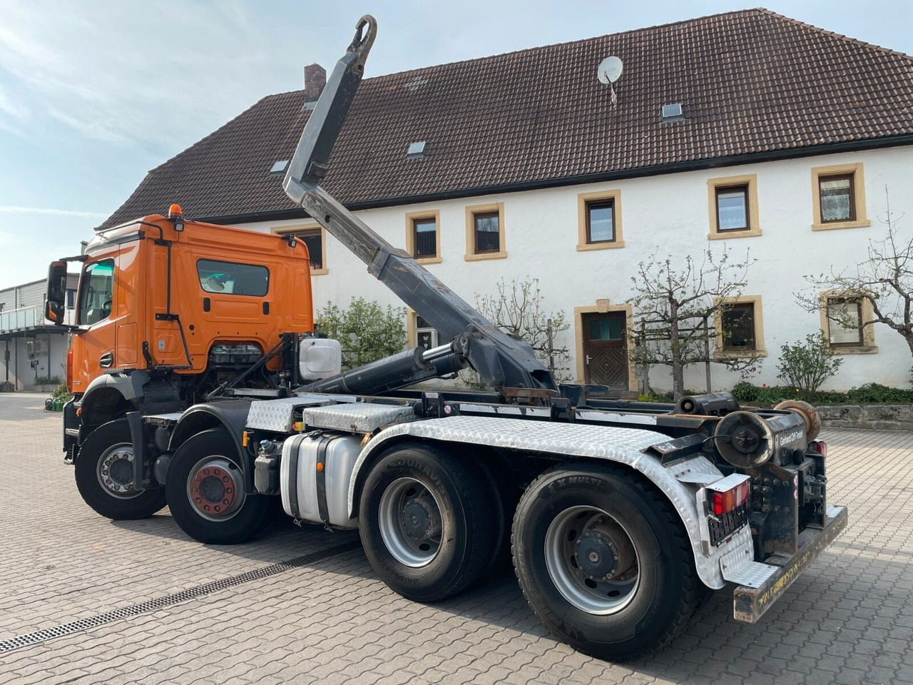 Mercedes-Benz Arocs 3243 LK 8x4/4 Arocs 3243 LK 8x4/4, Motorabtrieb - Camião polibenne: foto 3 Mercedes-Benz Arocs 3243 LK 8x4/4 Arocs 3243 LK 8x4/4, Motorabtrieb - Camião polibenne: foto 3