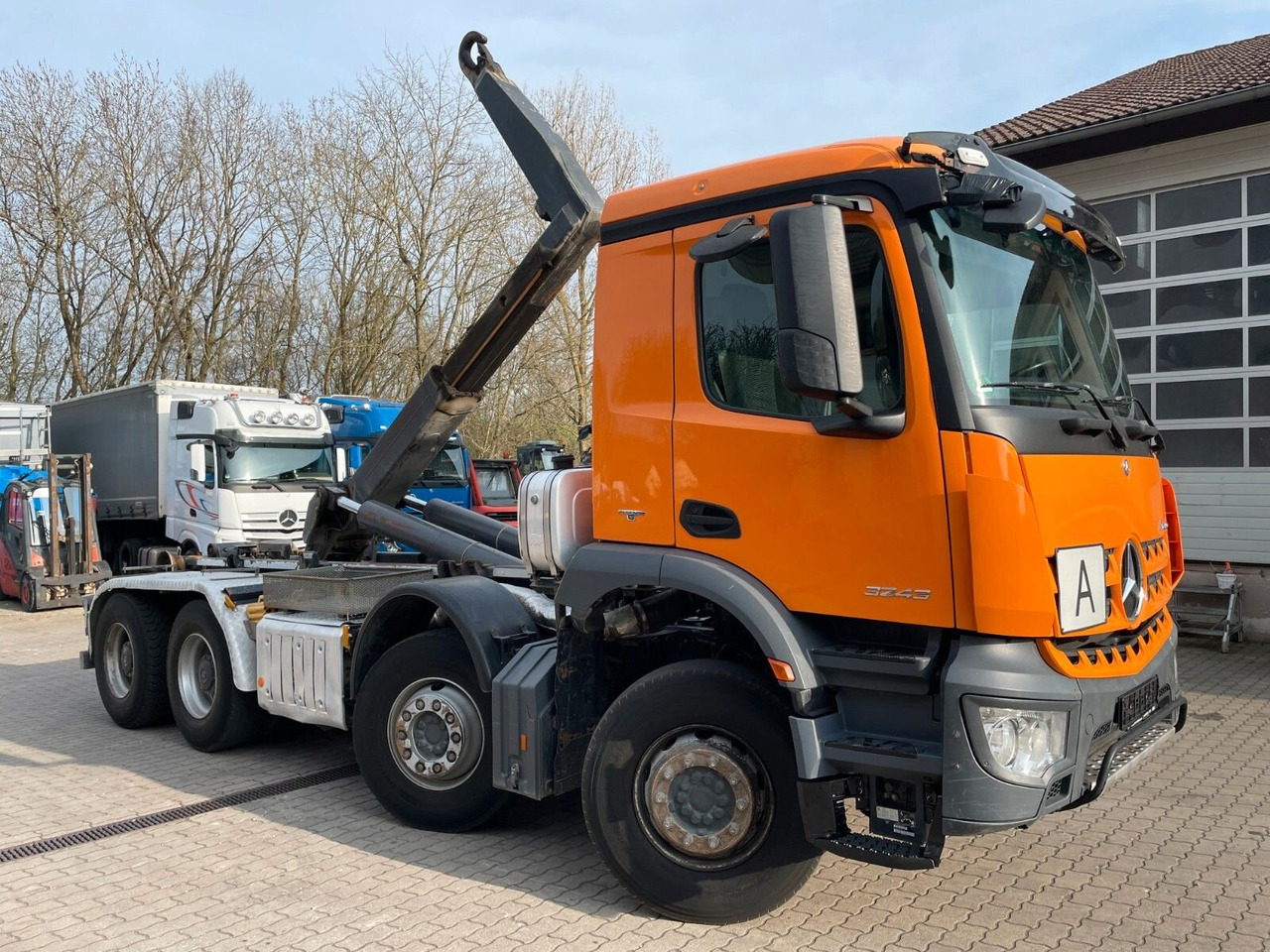 Mercedes-Benz Arocs 3243 LK 8x4/4 Arocs 3243 LK 8x4/4, Motorabtrieb - Camião polibenne: foto 5 Mercedes-Benz Arocs 3243 LK 8x4/4 Arocs 3243 LK 8x4/4, Motorabtrieb - Camião polibenne: foto 5