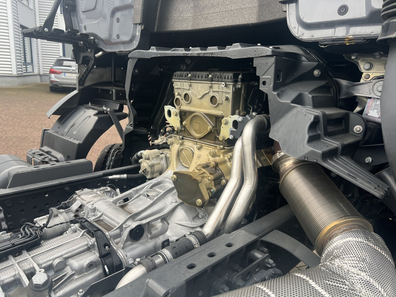 Mercedes-Benz Arocs 3251 L 8x4/4 Arocs 3251 L 8x4/4, mit Motorabtrieb C plus NA - Camião chassi: foto 2 Mercedes-Benz Arocs 3251 L 8x4/4 Arocs 3251 L 8x4/4, mit Motorabtrieb C plus NA - Camião chassi: foto 2