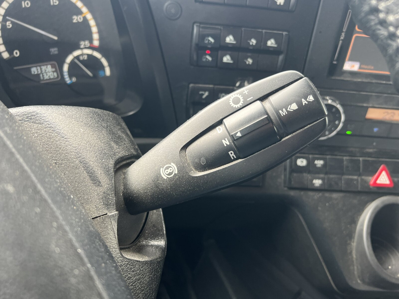 Mercedes-Benz Arocs 3253 K 8x4/4 Arocs 3253 K 8x4/4, Retarder, Motorabtrieb - Camião polibenne: foto 2 Mercedes-Benz Arocs 3253 K 8x4/4 Arocs 3253 K 8x4/4, Retarder, Motorabtrieb - Camião polibenne: foto 2