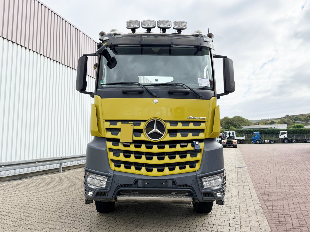 Mercedes-Benz Arocs 3363 K 6x4 Arocs 3363 K 6x4, Grounder, Turbo-Retarder-Kupplung - Camião polibenne: foto 4 Mercedes-Benz Arocs 3363 K 6x4 Arocs 3363 K 6x4, Grounder, Turbo-Retarder-Kupplung - Camião polibenne: foto 4
