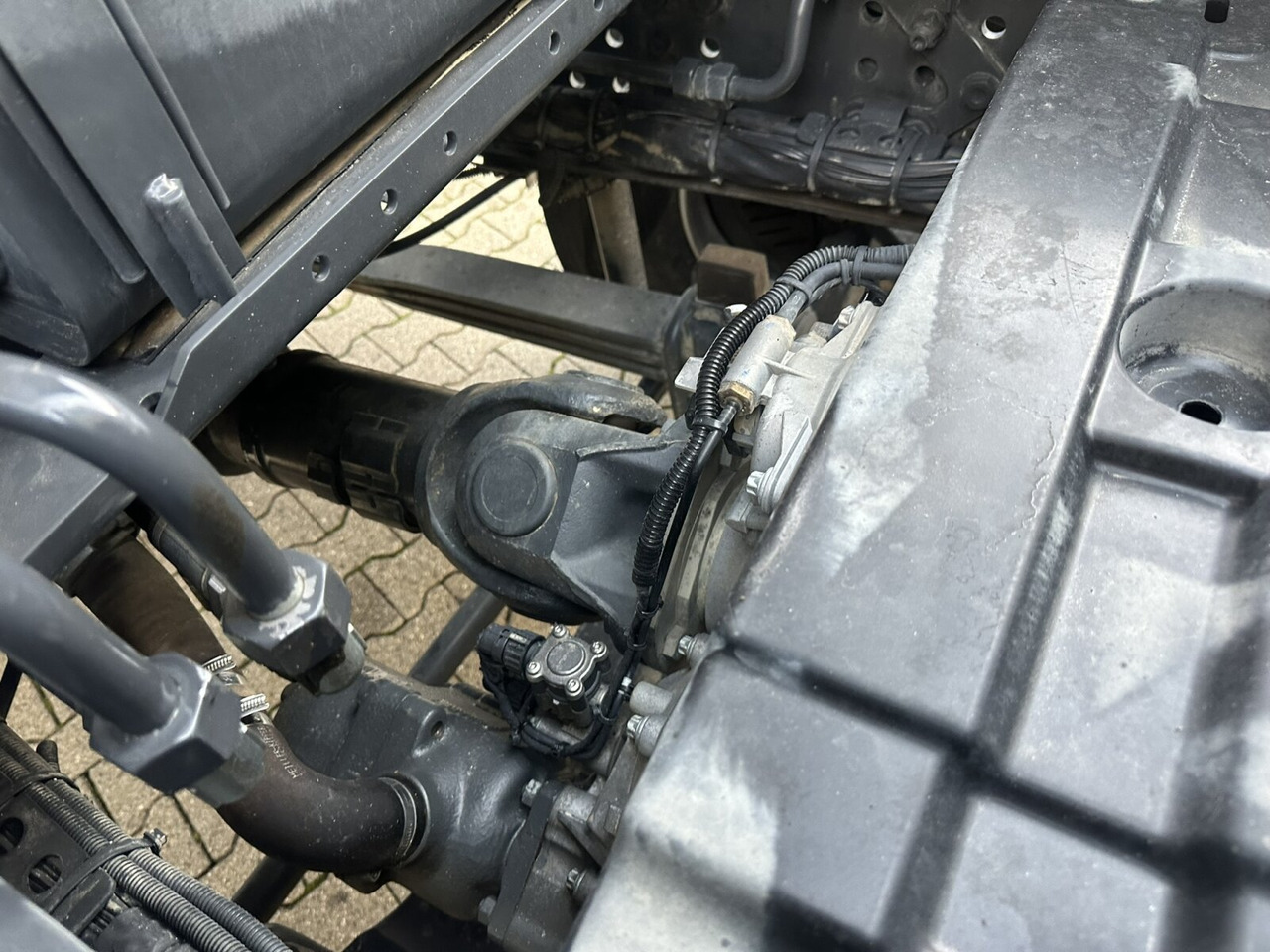 Mercedes-Benz Arocs 3445 K 8x4/4 Arocs 3445 K 8x4/4, Meiller Bordmatik links - Camião basculante: foto 2 Mercedes-Benz Arocs 3445 K 8x4/4 Arocs 3445 K 8x4/4, Meiller Bordmatik links - Camião basculante: foto 2