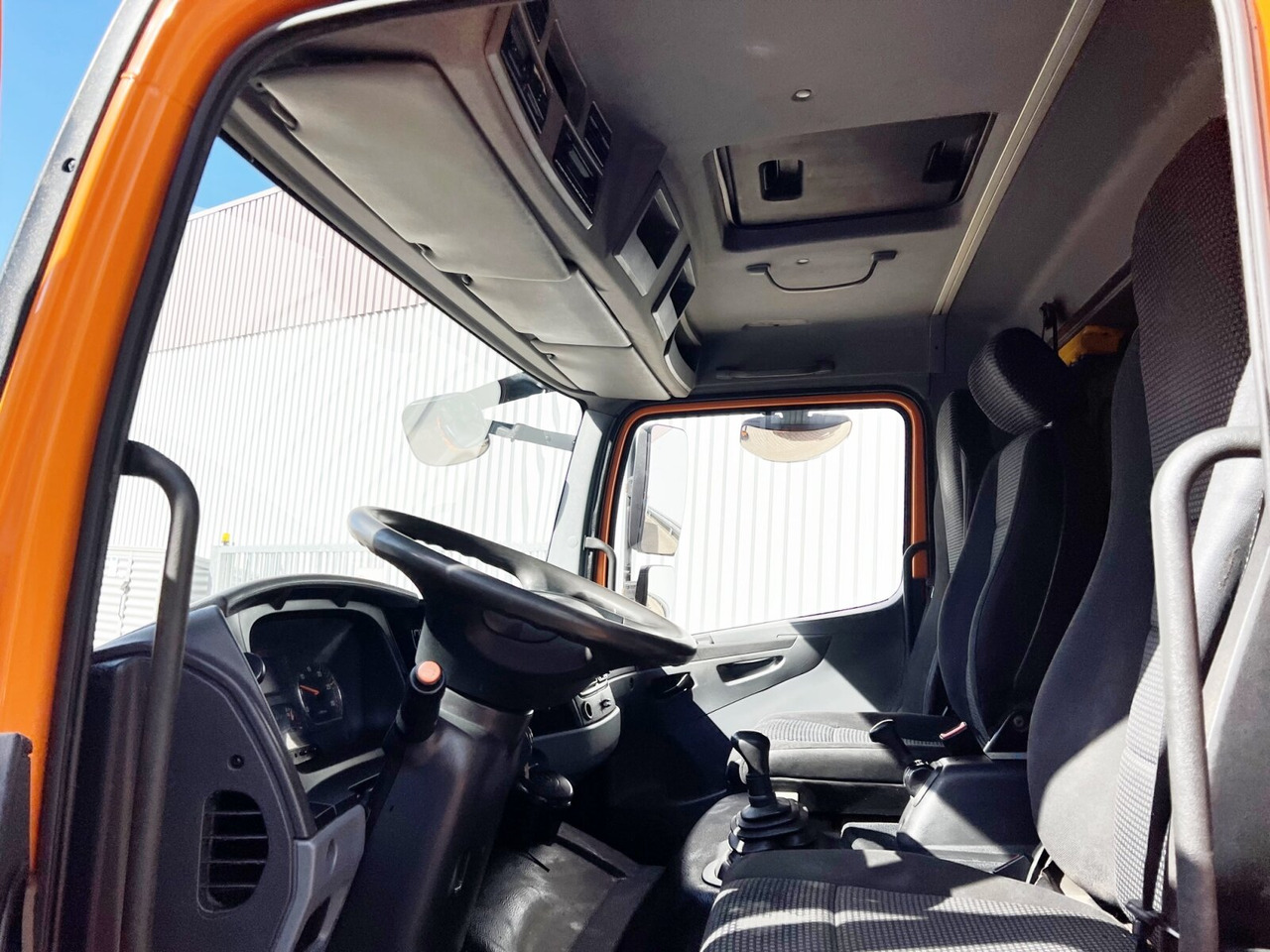 Mercedes-Benz Atego 1024 L 4x2 Atego 1024 L 4x2 mit Kran Fassi F80A.0.21 - Camião grua, Camião de caixa aberta/ Plataforma: foto 4 Mercedes-Benz Atego 1024 L 4x2 Atego 1024 L 4x2 mit Kran Fassi F80A.0.21 - Camião grua, Camião de caixa aberta/ Plataforma: foto 4