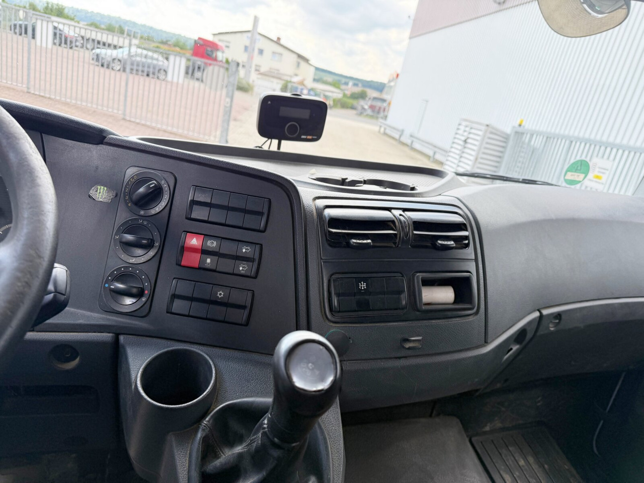 Mercedes-Benz Atego 1223 K 4x2 Atego 1223 K 4x2, 2x AHK - Camião basculante: foto 5 Mercedes-Benz Atego 1223 K 4x2 Atego 1223 K 4x2, 2x AHK - Camião basculante: foto 5
