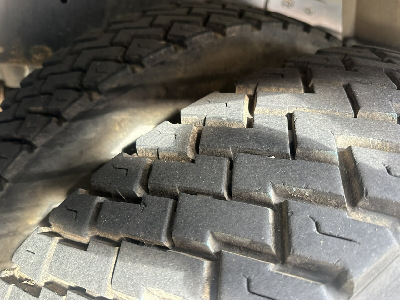 Mercedes-Benz Atego 1223 K 4x2 Atego 1223 K 4x2, AHK-Öl - Camião basculante: foto 2 Mercedes-Benz Atego 1223 K 4x2 Atego 1223 K 4x2, AHK-Öl - Camião basculante: foto 2