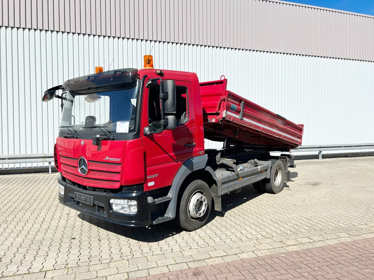 Mercedes-Benz Atego 1227 K 4x2 Atego 1227 K 4x2, Meiller Kipper - Camião basculante: foto 1 Mercedes-Benz Atego 1227 K 4x2 Atego 1227 K 4x2, Meiller Kipper - Camião basculante: foto 1