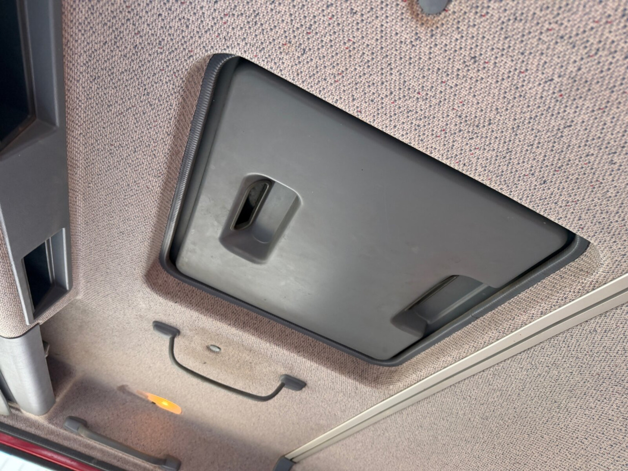 Mercedes-Benz Atego 1523 AK 4x4 Atego 1523 AK 4x4 - Camião basculante: foto 2 Mercedes-Benz Atego 1523 AK 4x4 Atego 1523 AK 4x4 - Camião basculante: foto 2