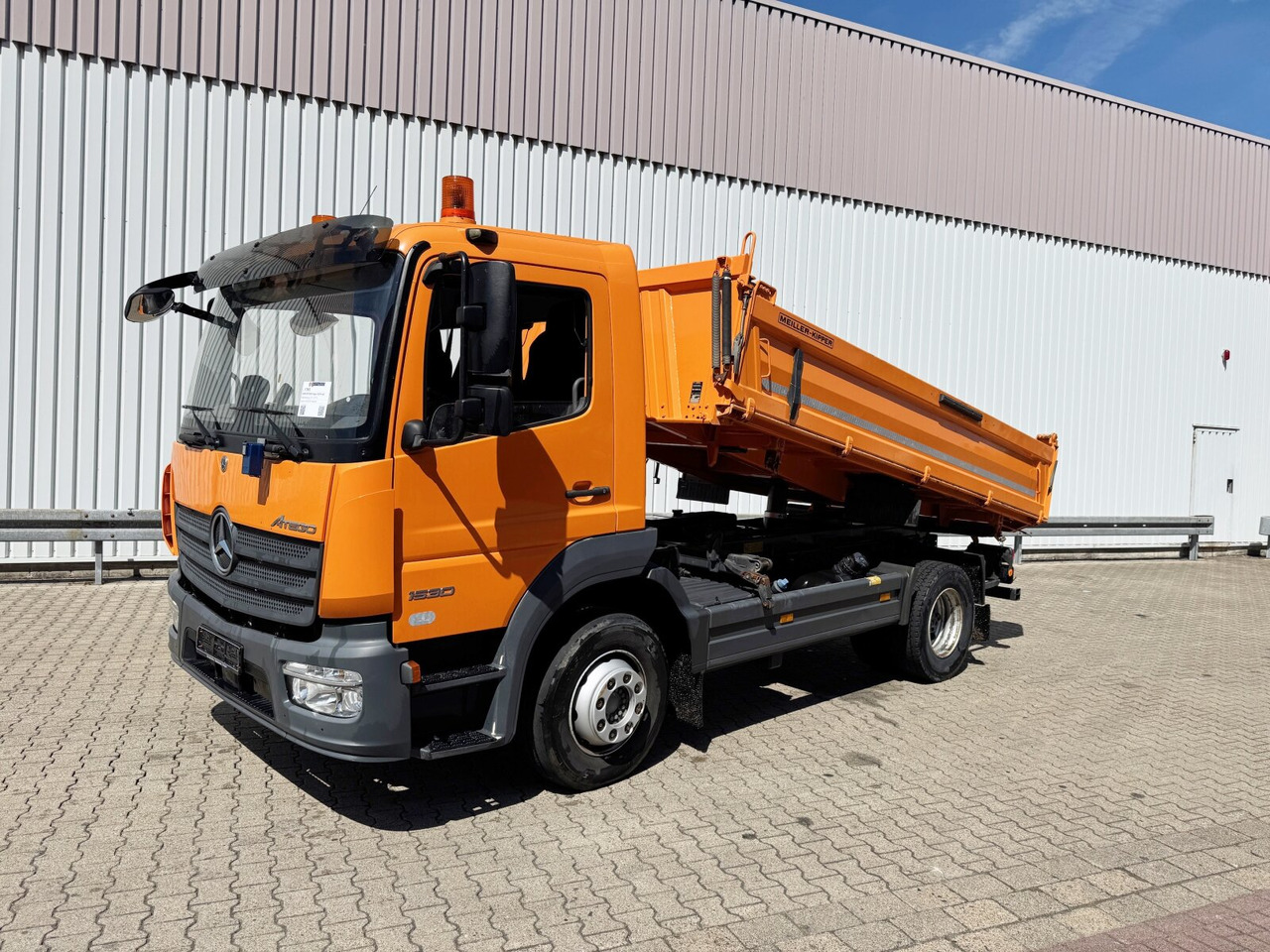Mercedes-Benz Atego 1530 K 4x2 Atego 1530 K 4x2, Meiller 3-Seiten, 2x AHK - Camião basculante: foto 1 Mercedes-Benz Atego 1530 K 4x2 Atego 1530 K 4x2, Meiller 3-Seiten, 2x AHK - Camião basculante: foto 1