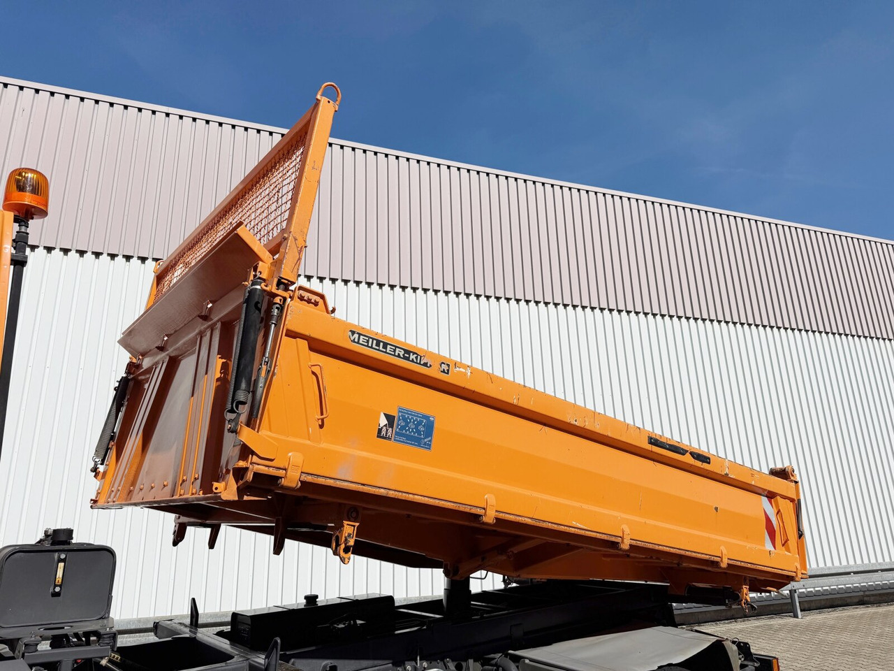 Mercedes-Benz Atego 1624 AK 4x4 Atego 1624 AK 4x4, Winterdienstausstattung - Camião basculante: foto 2 Mercedes-Benz Atego 1624 AK 4x4 Atego 1624 AK 4x4, Winterdienstausstattung - Camião basculante: foto 2